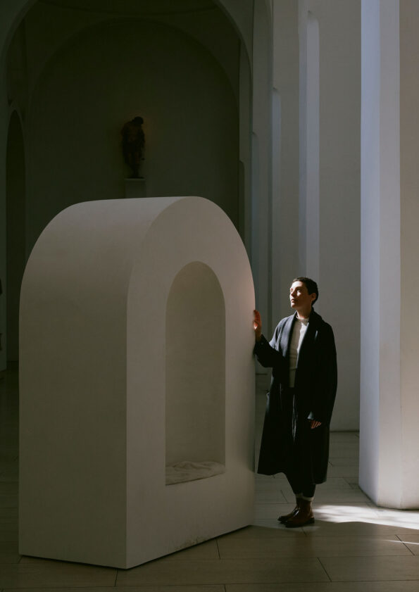 Eva Gold-Kunst-Objekt-Shelter-1
