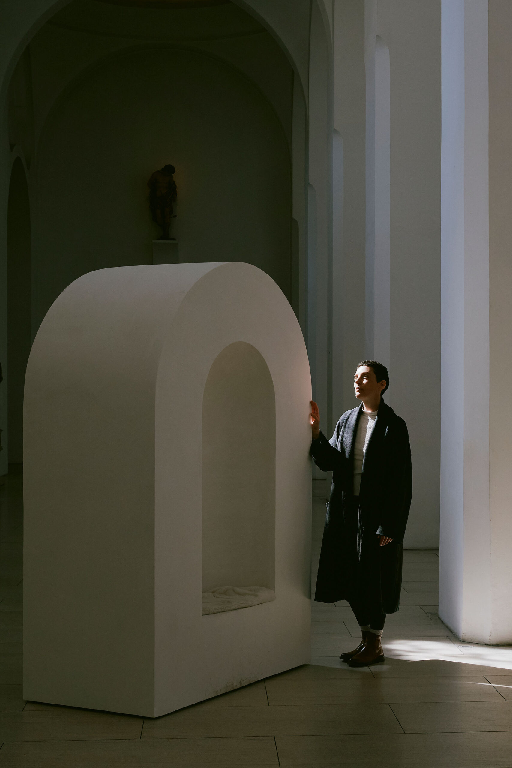 Eva Gold-Kunst-Objekt-Shelter-1