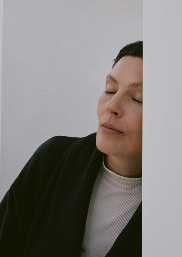 Eva Gold-Kunst-Objekt-Shelters-1